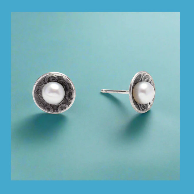 Swirl Disc White Pearl Studs