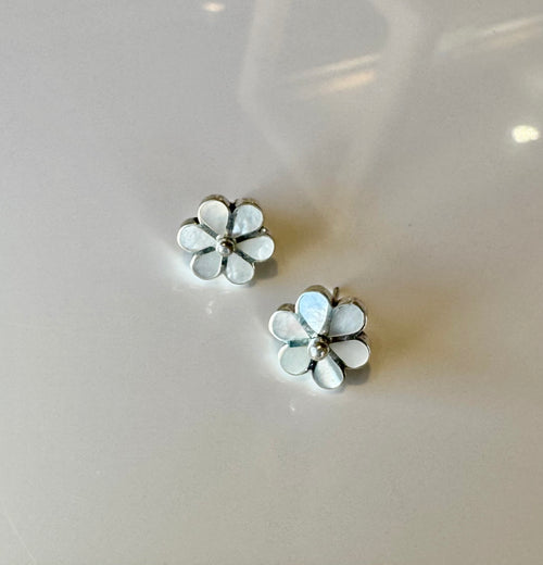 Mother of Pearl Flower post earrings